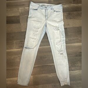 American Eagle Outfitters Light Blue Distressed Skinny Jeans